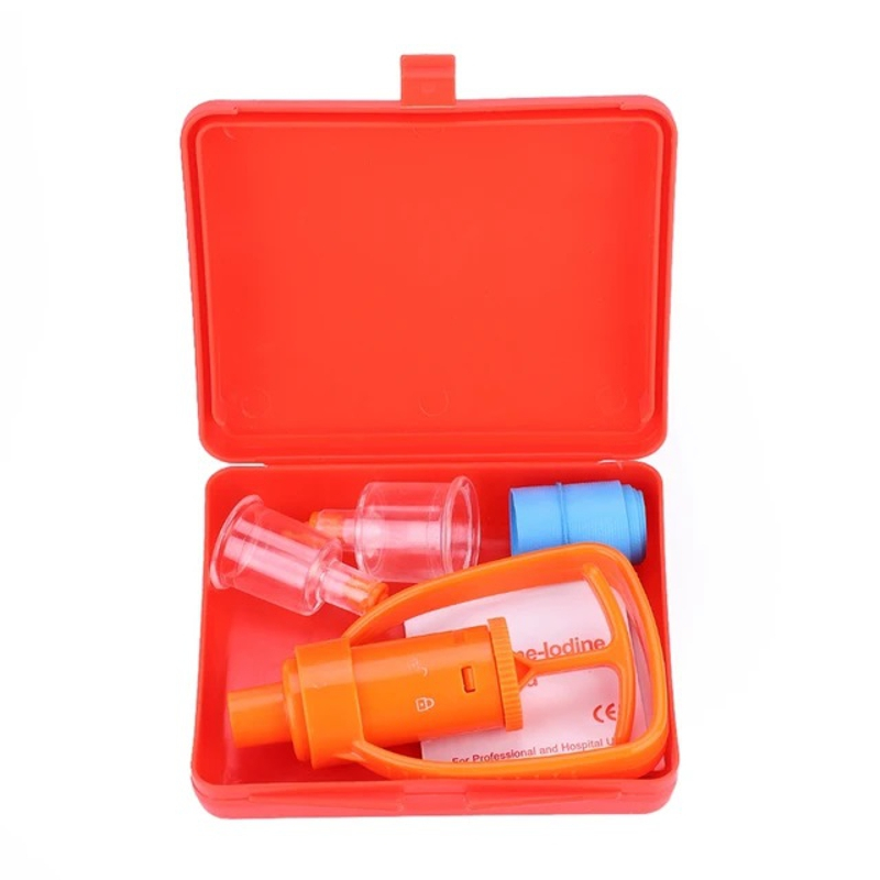 Екстрактор отрути - набір першої допомоги при укусах змій First Aid Kits Екстрактор отрути - набір першої допомоги при укусах змій First Aid Kits