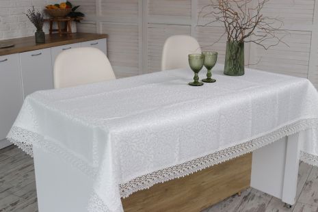 Скатертина святкова з мереживом 120x150 см тканинна 3386-zw