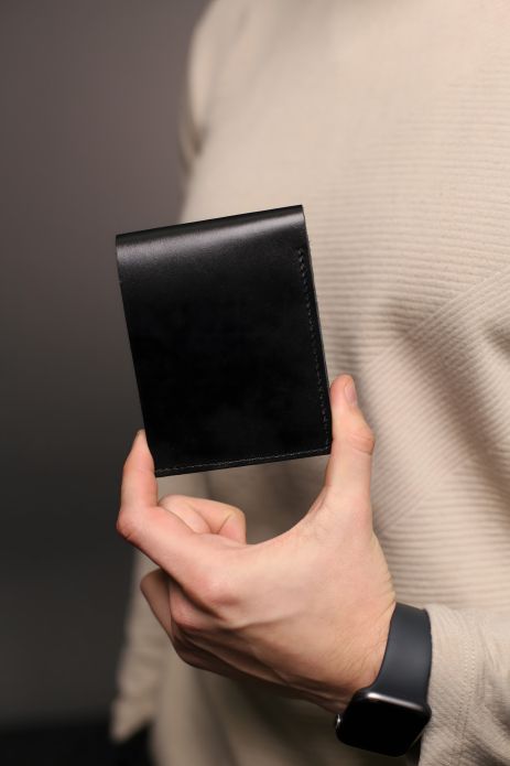 Чоловічий біфолд гаманець з натуральної шкіри чорний