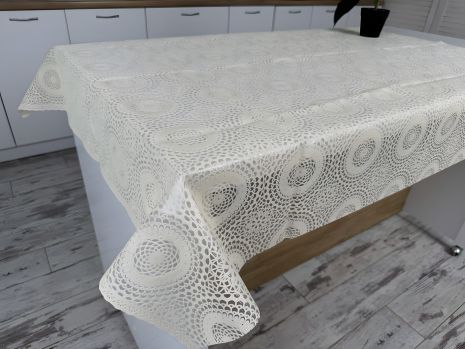 Скатертина вінілова з ажурним малюнком 110*140 см 1506-k-6