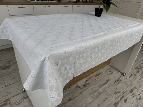 Винілова скатертина з ажурним візерунком 110*140 см 1506-w-1