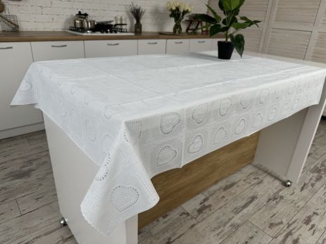 Скатертина вінілова з ажурним малюнком 140*220 см 1507-w-2