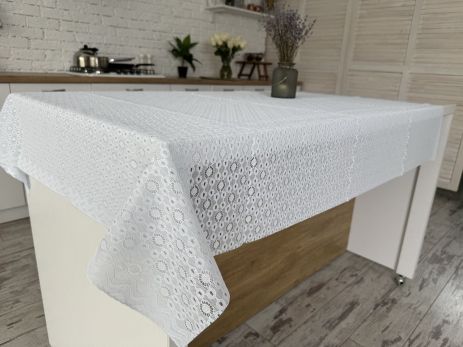 Скатертина вінілова з ажурним малюнком 140*220 см 1507-w-6
