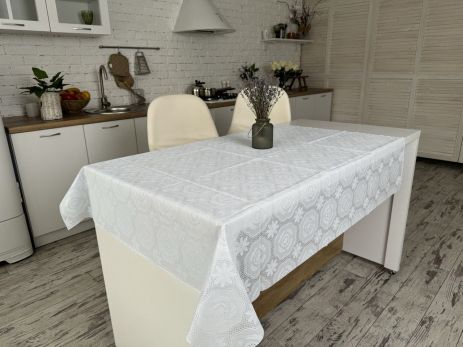 Скатертина вінілова з ажурним малюнком 140*220 см 1507-w-11