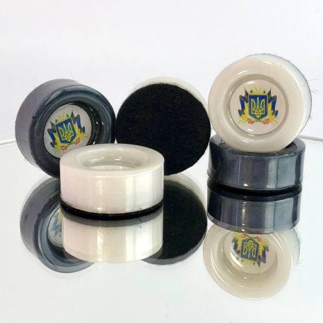 Фішки для гри нарди зі смоли 27×12 мм Герб України