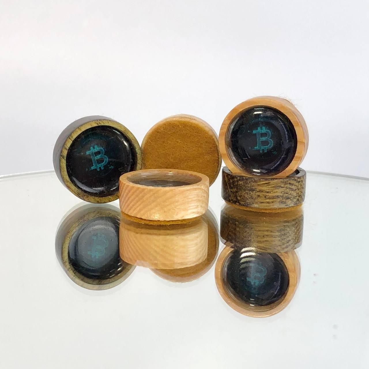 Фишки для игры нарды 24×9 мм из дерева и смолы Фишки для игры нарды 24×9 мм из дерева и смолы