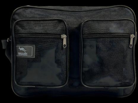 Сумка через плече на три відділення, об'єм 8 л, чорна