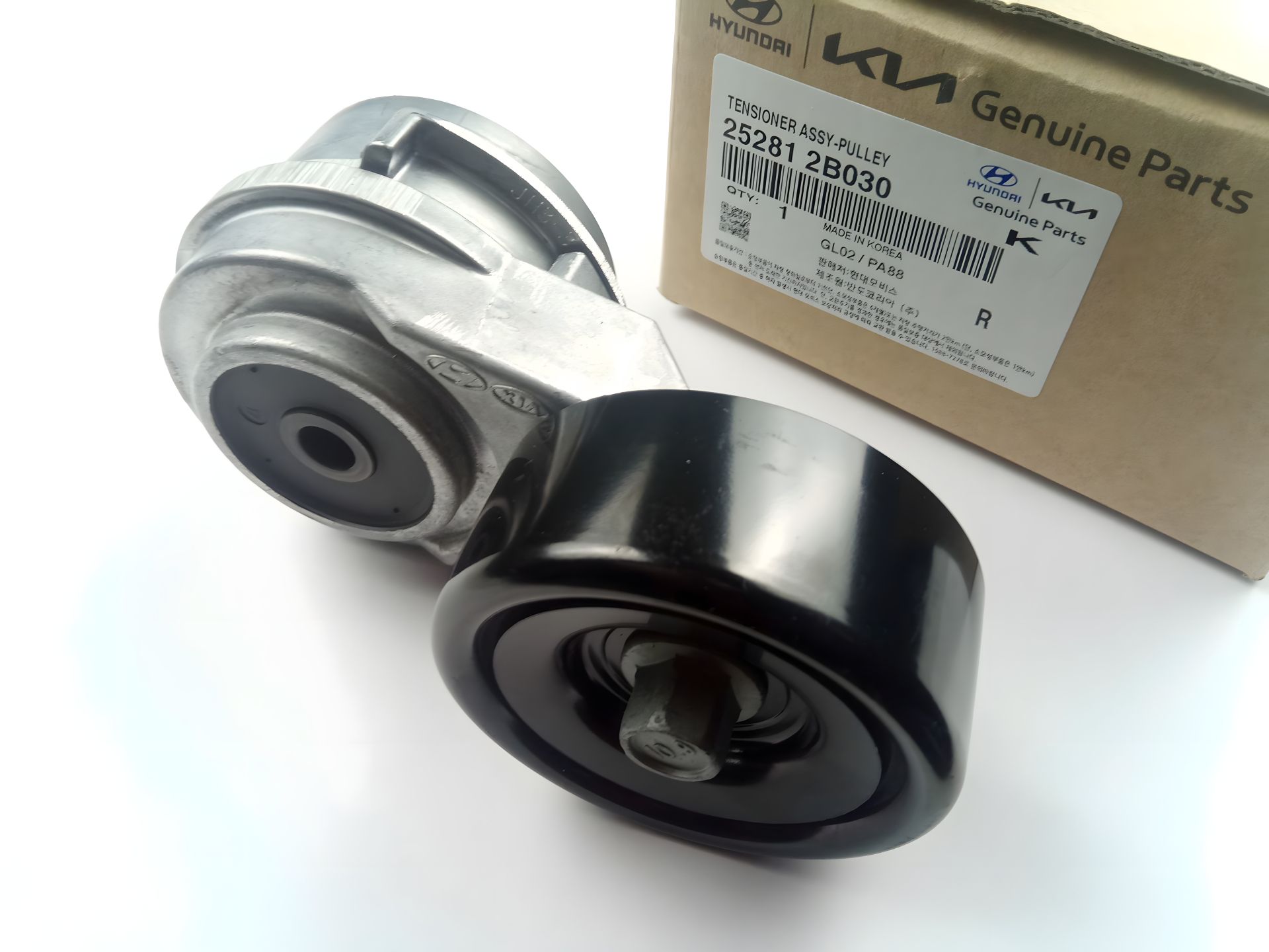 Натяжной ролик ремня генератора в сборе для Accent 10-/Cerato 06-, MOBIS (252812B030) Натяжной ролик ремня генератора в сборе для Accent 10-/Cerato 06-, MOBIS (252812B030)