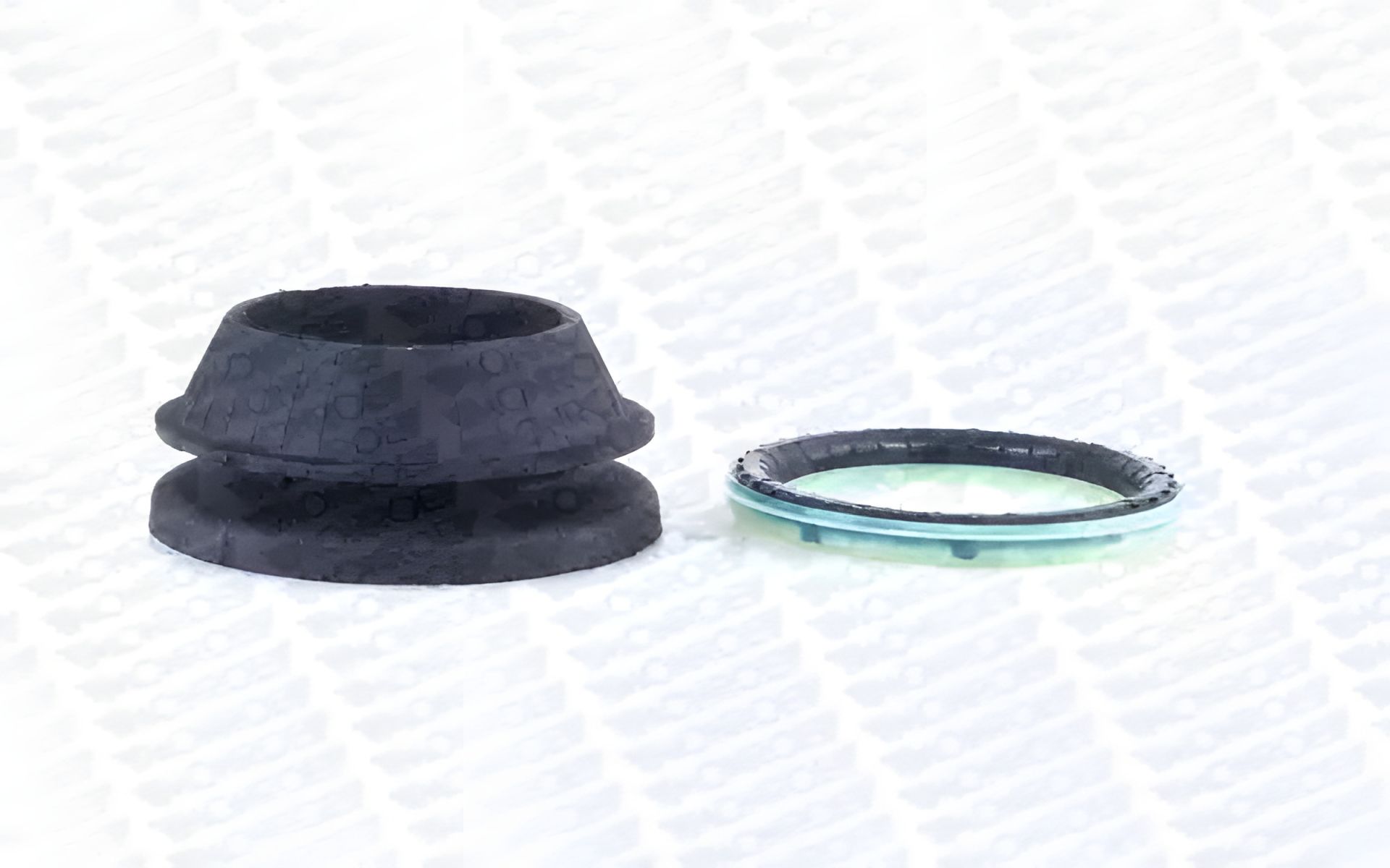 Амортизаційна опора FORD COUGAR, MONROE (MK015) Амортизаційна опора FORD COUGAR, MONROE (MK015)