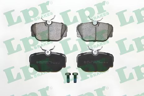 Комплект дисковых тормозных колодок для BMW 3, LPR (05P319)