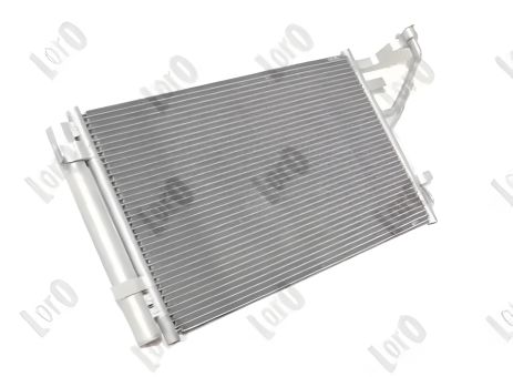 Конденсор кондиціонера KIA CEE'D, LORO (0240160005) Конденсор кондиціонера KIA CEE'D, LORO (0240160005)