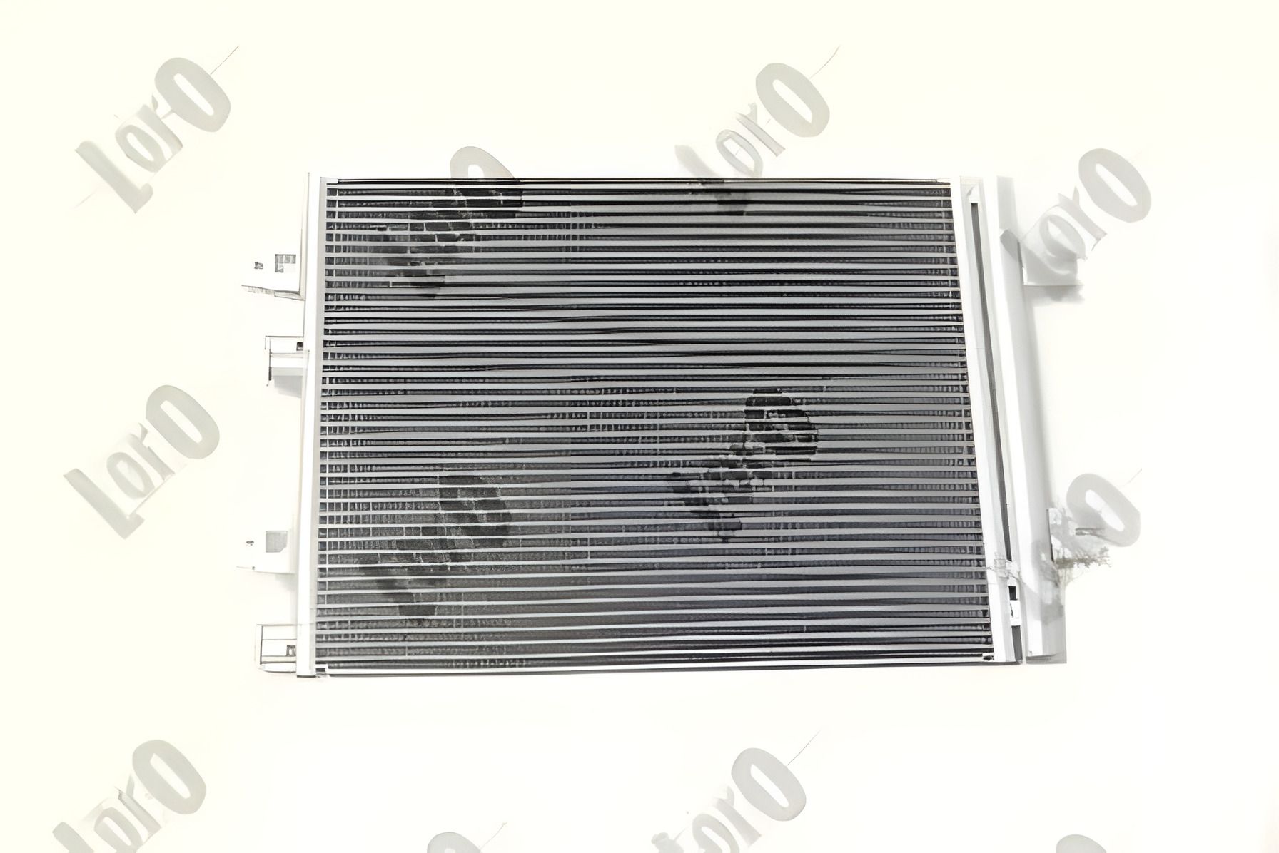 Конденсор кондиціонера RENAULT LOGAN/DACIA DUSTER, LORO (0420160027) Конденсор кондиціонера RENAULT LOGAN/DACIA DUSTER, LORO (0420160027)
