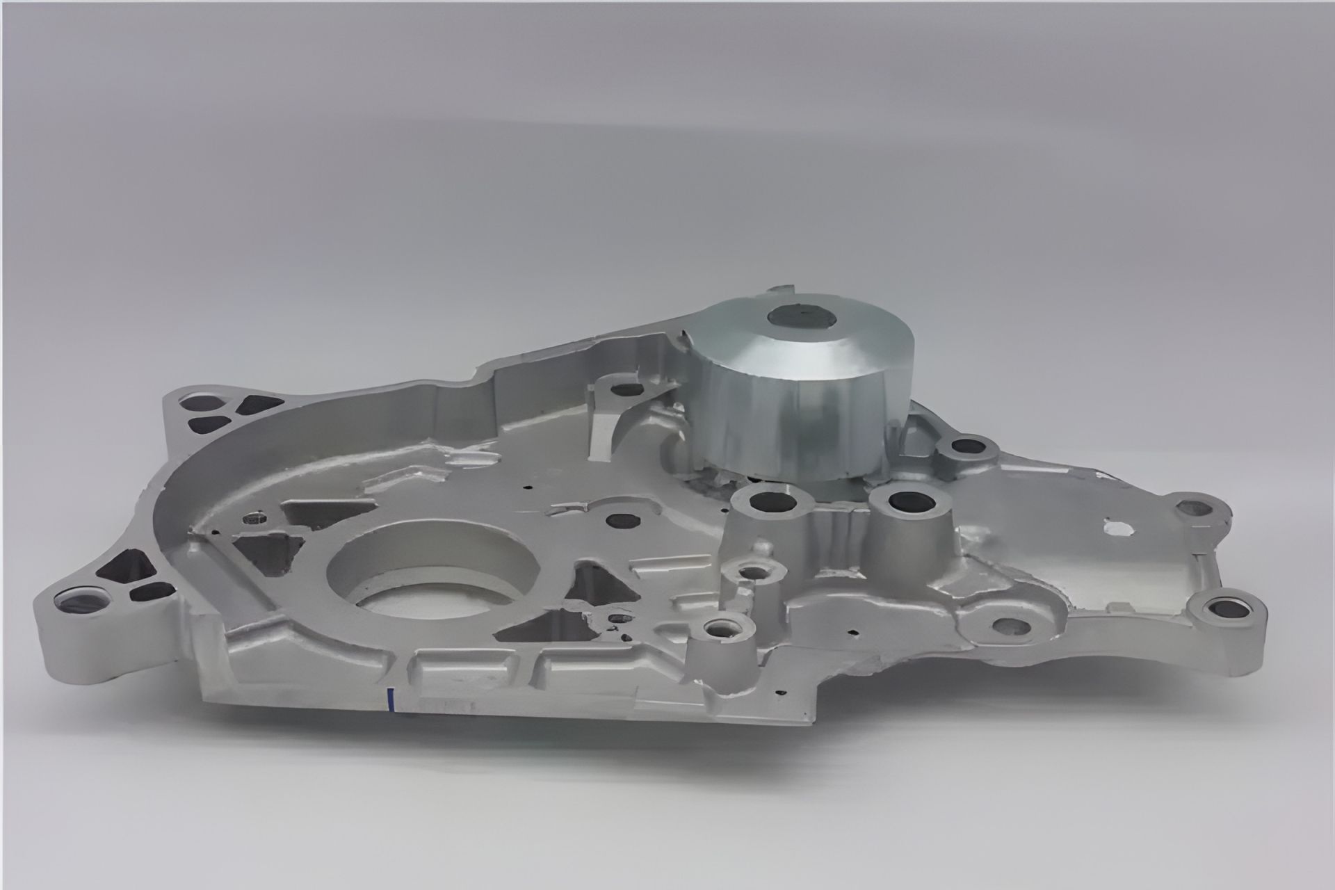 Водяной насос TOYOTA AVENSIS, GMB (GWT123A) Водяной насос TOYOTA AVENSIS, GMB (GWT123A)