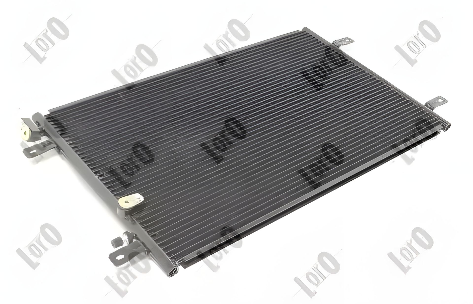 Конденсорний радіатор кондиціонера AUDI A6, LORO (0530160026) Конденсорний радіатор кондиціонера AUDI A6, LORO (0530160026)