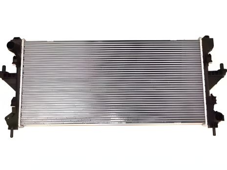 Радиатор охлаждения двигателя FIAT DUCATO, PEUGEOT BOXER high-efficiency, FAST (FT55262) Радиатор охлаждения двигателя FIAT DUCATO, PEUGEOT BOXER high-efficiency, FAST (FT55262)