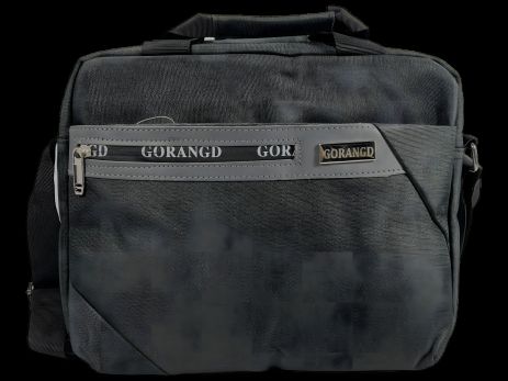 Черная сумка через плечо на три отделения из крепкого текстиля, 8 л Черная сумка через плечо на три отделения из крепкого текстиля, 8 л