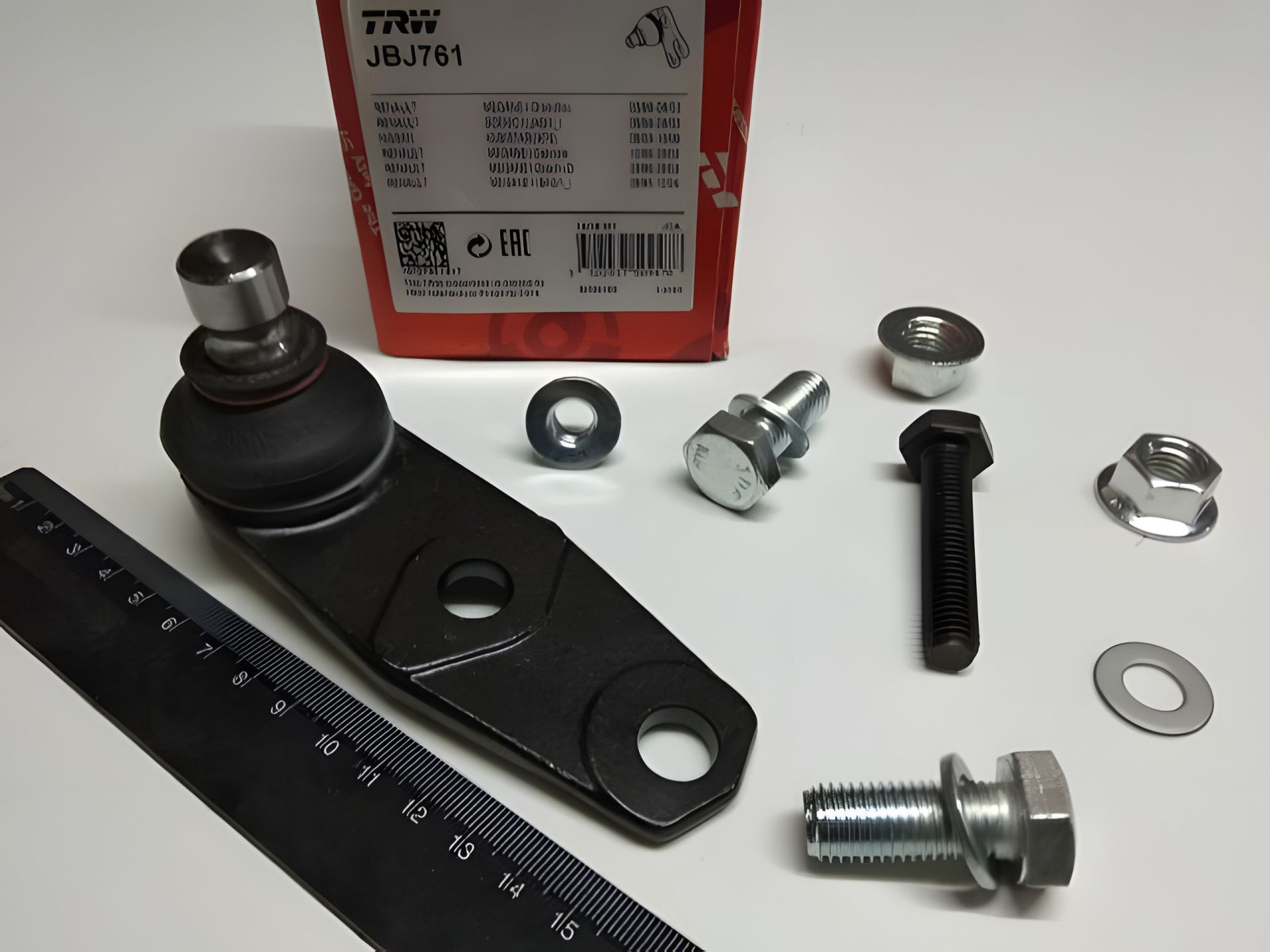 Шаровая опора для Kangoo/Megane, TRW (JBJ761) 12 мм (7701472038) Шаровая опора для Kangoo/Megane, TRW (JBJ761) 12 мм (7701472038)