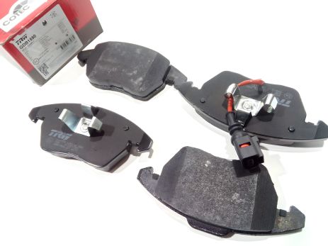 Передние тормозные колодки Skoda/VW, TRW (GDB1550) (JZW698151B) Передние тормозные колодки Skoda/VW, TRW (GDB1550) (JZW698151B)