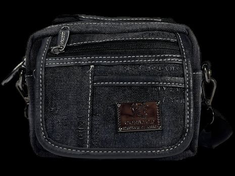 Чорна сумка через плече на чотири відділення, компактна і міцна