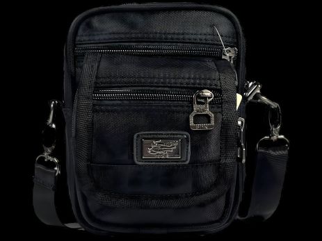 Чорна текстильна сумка через плече на п'ять відділень, 2 л Чорна текстильна сумка через плече на п'ять відділень, 2 л