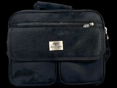 Зручна і стильна сумка через плече, 13 л, з 5 відділеннями Зручна і стильна сумка через плече, 13 л, з 5 відділеннями