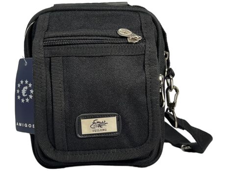 Чорна компактна сумка через плече з чотирма відділеннями