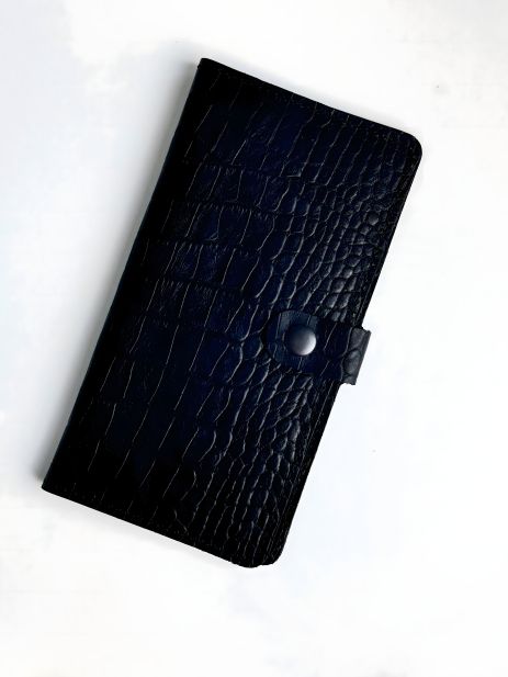 Натуральное кожаное портмоне с тиснением под крокодила, черное