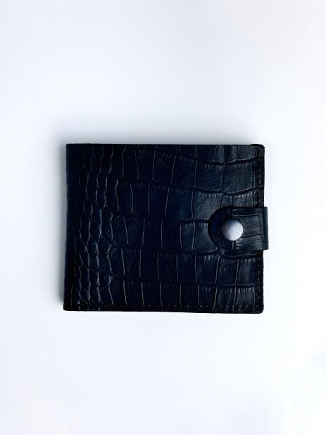 Гаманець зі шкіри з тисненням "крокодил" чорний