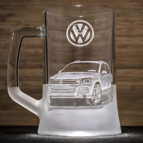 Пивний келих з гравіюванням автомобіля Volkswagen Touareg Фольксваген Туарег - подарунок для автомобіліста Пивний келих з гравіюванням автомобіля Volkswagen Touareg Фольксваген Туарег - подарунок для автомобіліста
