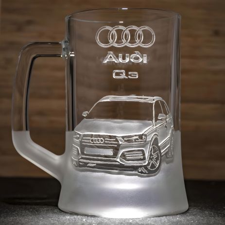 Пивной бокал с гравировкой Audi Q3 - подарок для автолюбителя Пивной бокал с гравировкой Audi Q3 - подарок для автолюбителя