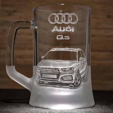 Пивний келих з гравіюванням автомобіля Audi Q3 Ауді - подарунок для автомобіліста