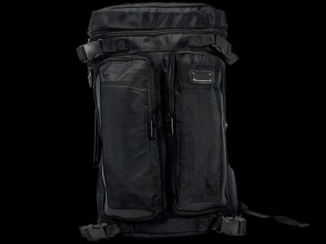 Черный городской сумка-рюкзак, 30 л, 5 отделений и боковые карманы Черный городской сумка-рюкзак, 30 л, 5 отделений и боковые карманы