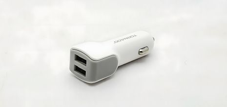 Автомобільне зарядне пристрій Tornado L22 2USB Lightning White