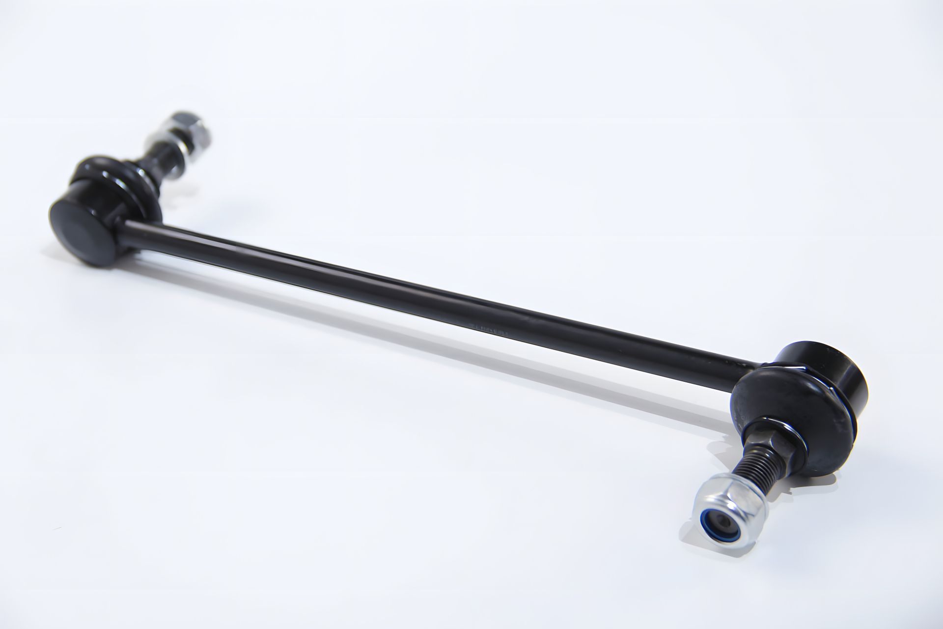 Передняя стабилизаторная тяга для Nissan Juke 10-/Qashqai 13-/Leaf 10-, ABS (260775) Передняя стабилизаторная тяга для Nissan Juke 10-/Qashqai 13-/Leaf 10-, ABS (260775)