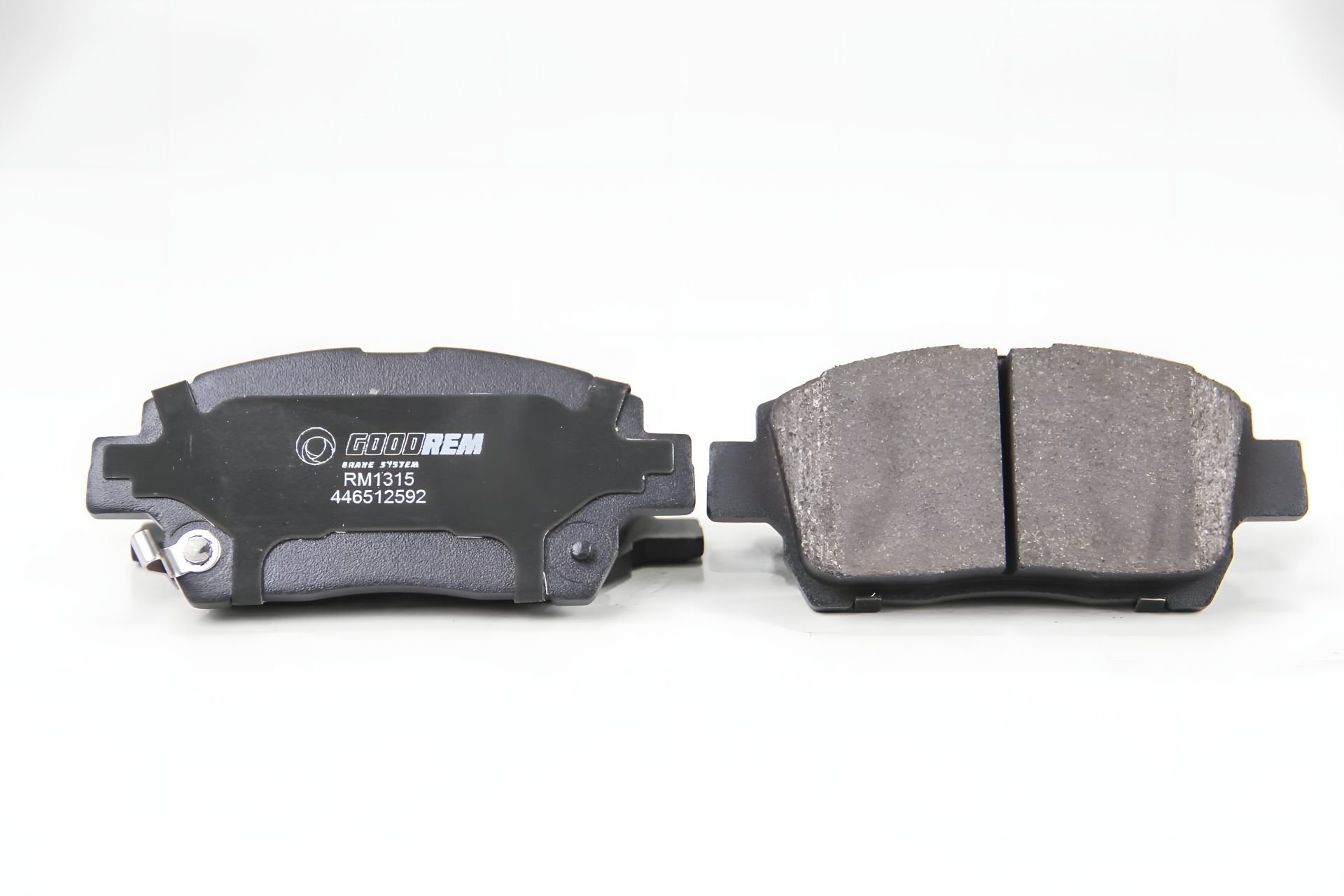 Передні гальмівні колодки Yaris/Prius Toyota 99-05 (akebono), GOODREM (RM1315) Передні гальмівні колодки Yaris/Prius Toyota 99-05 (akebono), GOODREM (RM1315)
