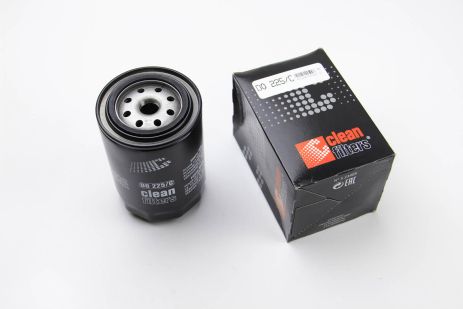 Масляний фільтр Caddy II 1.7/1.9SDI/Golf II/III/Passat B2/B3/B5/T3/Audi, чисті фільтри (Do225C)