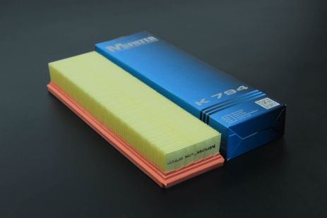 Повітряний фільтр 1.4 16 В Citroen C4 04-/Peugeot 206/307 04-, Mfilter (K794)