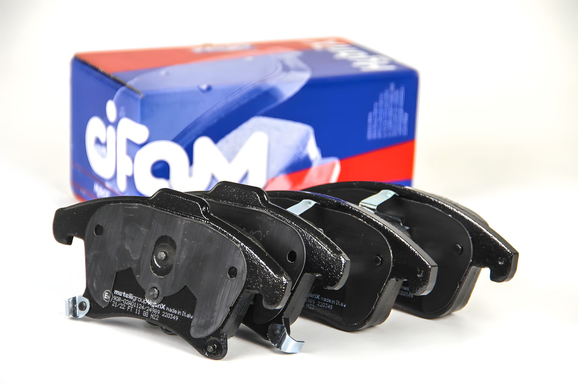 Передние тормозные колодки Ford Galaxy/Mondeo V 1.0-2.5 12-, CIFAM (82210390) Передние тормозные колодки Ford Galaxy/Mondeo V 1.0-2.5 12-, CIFAM (82210390)