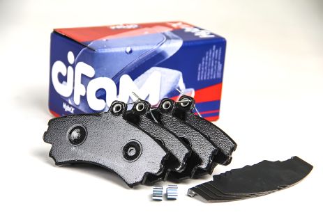 Передні гальмівні колодки для Mitsubishi Colt/Volvo S40/V40 1.1-2.0 i/TD 95-, CIFAM (8222161)