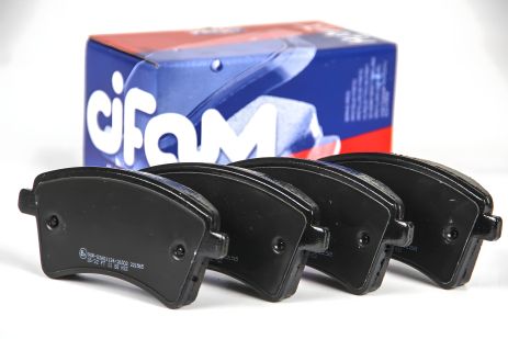 Передние тормозные колодки Kangoo 08- (R15/R16), CIFAM (8228120)