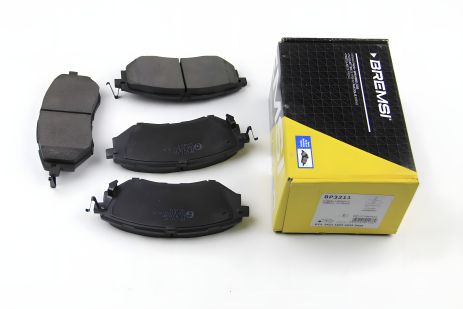 Передние тормозные колодки Subaru Legacy IV/Outback 03-(akebono), Bremsi (BP3211)