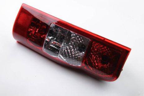 Ліхтар задній Ford Transit 06- Пр. (+плата), BASBUG (BSG30805011) Ліхтар задній Ford Transit 06- Пр. (+плата), BASBUG (BSG30805011)