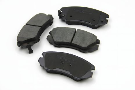 Передние тормозные колодки для Hyundai Tucson 04-10 и Kia Sportage 04-, с датчиком, Bremsi (BP3146)