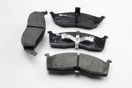 Гальмівні колодки для кросоверів Voyager/300/Neon 94-, HELLA PAGID (8DB355007941)