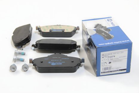 Передние тормозные колодки MERCEDES C W205 13-E W213 16-, HELLA PAGID (8DB355021551)