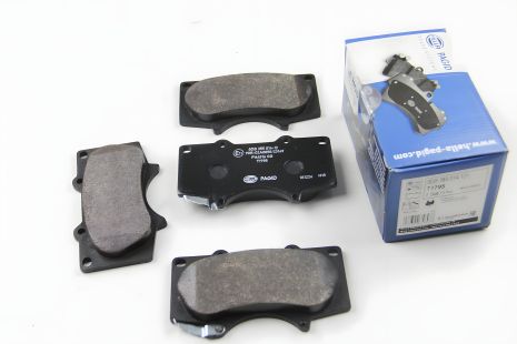 Передні гальмівні колодки MITSUBISHI PAJERO, TOYOTA FJ CRUISER, HELLA PAGID (8DB355014)