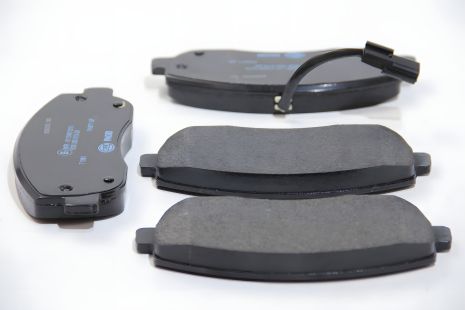 Передние тормозные колодки для Opel Movano Renault Master III 2.3Dci/2.3Cdti 05.10-, HELLA (8DB355015291)