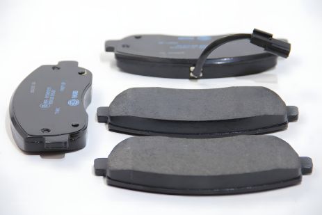 Гальмівні колодки передні Opel Movano Renault Master III 2.3Dci/2.3Cdti 05.10-, HELLA PAGID (8DB355015291)