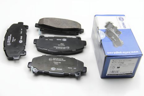 Передние тормозные колодки для Honda Accord VIII 08-, HELLA PAGID (8DB355013881)