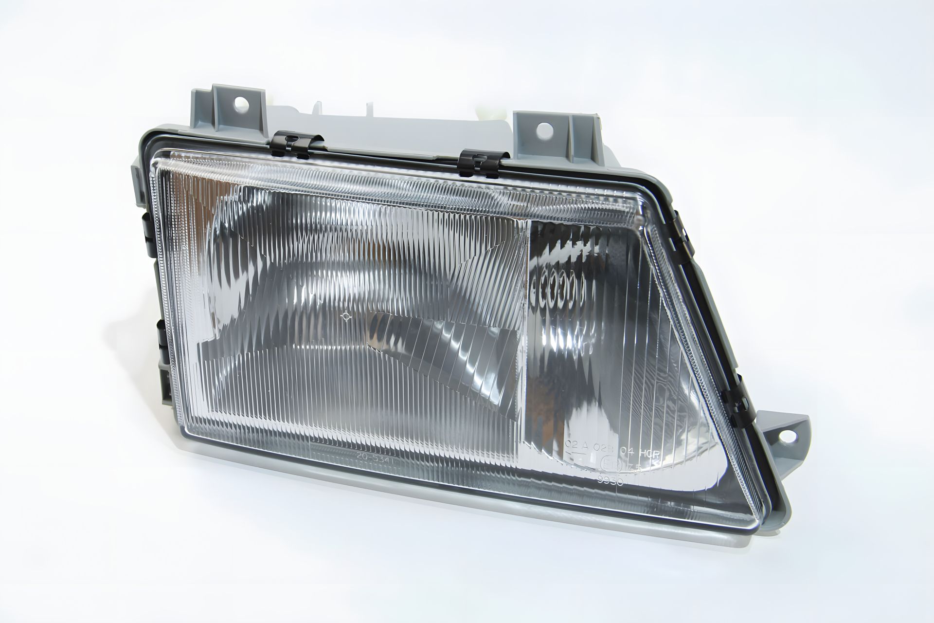 Фара для MB Sprinter TDI 96-00 R (H1/H1), виробник Autotechteile (1008290) Фара для MB Sprinter TDI 96-00 R (H1/H1), виробник Autotechteile (1008290)